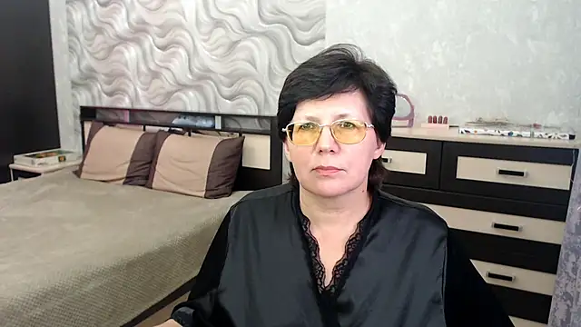 Snapshot of VitaCharm chatting on March 2025 08:52:01 PM VitaCharm online show from March 2025 08:52:01 PM