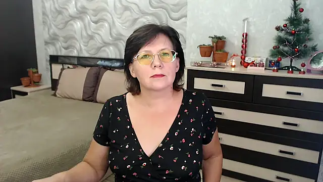 Snapshot of VitaCharm chatting on December 2024 05:39:02 PM VitaCharm online show from December 2024 05:39:02 PM