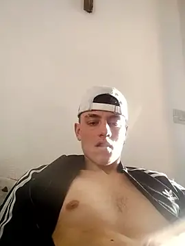 Snapshot of Gibboto chatting on December 2025 01:39:02 PM Gibboto online show from December 2025 01:39:02 PM