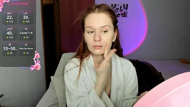 EmilySoul online show from November 2025 03:16:02 PM