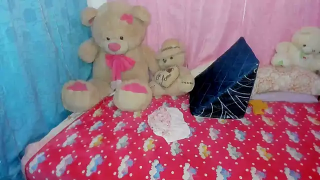 Snapshot of Dana_Jeins chatting on December 2025 01:28:01 PM Dana Jeins online show from December 2025 01:28:01 PM