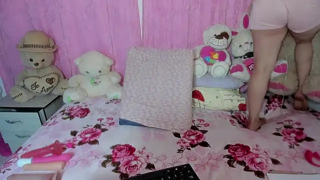 Snapshot of Dana_Jeins chatting on November 2025 01:11:01 PM Dana Jeins online show from November 2025 01:11:01 PM