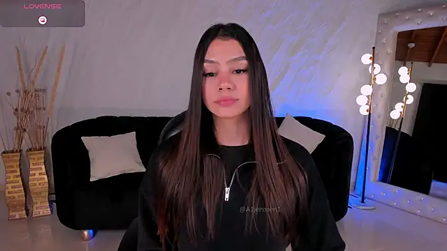 AllyJensen online show from May 2026 10:34:02 AM