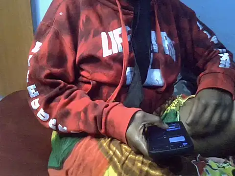 Snapshot of skinnysexynaughty chatting on November 2025 10:13:02 PM skinnysexynaughty online show from November 2025 10:13:02 PM