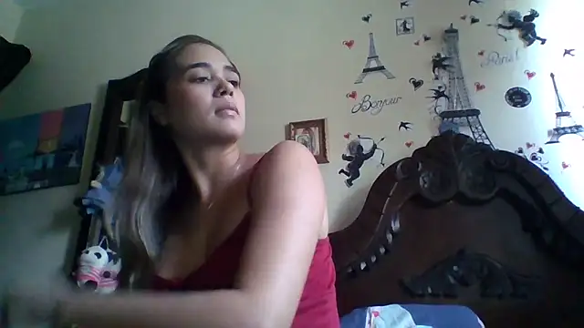 trianabell online show from October 2025 05:23:02 PM