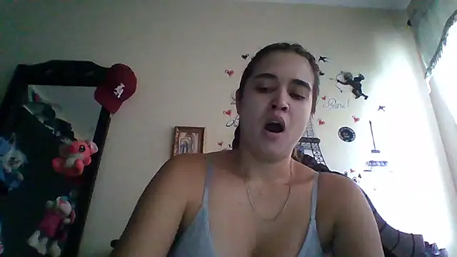 trianabell online show from November 2025 05:06:02 PM