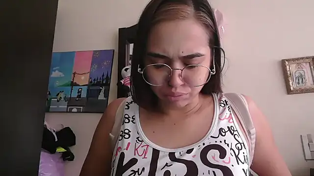 trianabell online show from March 2026 05:07:01 PM