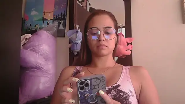 Snapshot of trianabell chatting on May 2026 04:56:02 PM trianabell online show from May 2026 04:56:02 PM