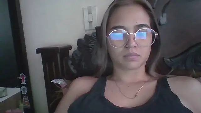 trianabell online show from January 2026 04:03:01 PM