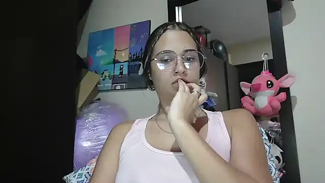 trianabell online show from April 2026 01:23:02 AM