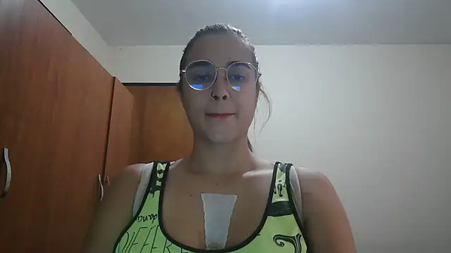 trianabell online show from February 2026 07:13:01 PM