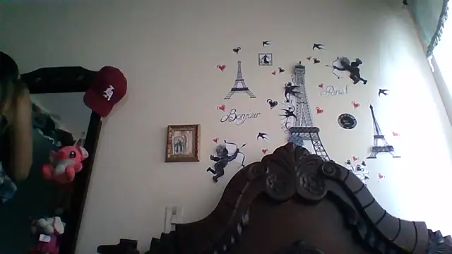 trianabell online show from November 2025 05:35:01 PM