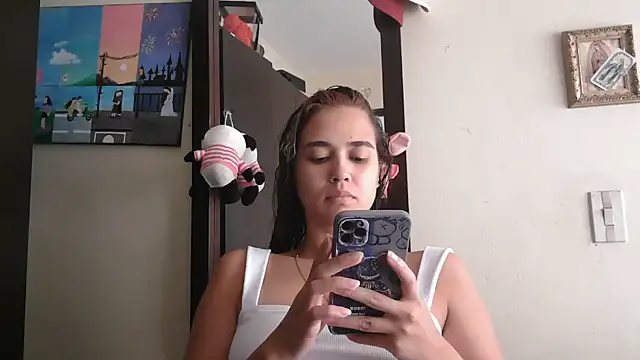 trianabell online show from June 2026 06:27:01 PM