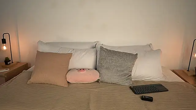 TamyHoney online show from November 2025 03:12:02 AM