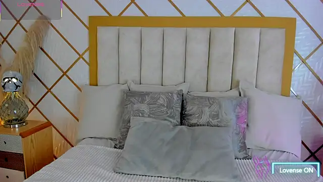 TamyHoney online show from October 2025 12:09:01 AM