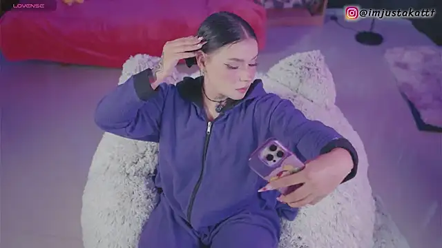 sensualkattt online show from November 2025 01:26:01 PM