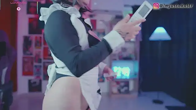 sensualkattt online show from October 2025 02:27:02 PM