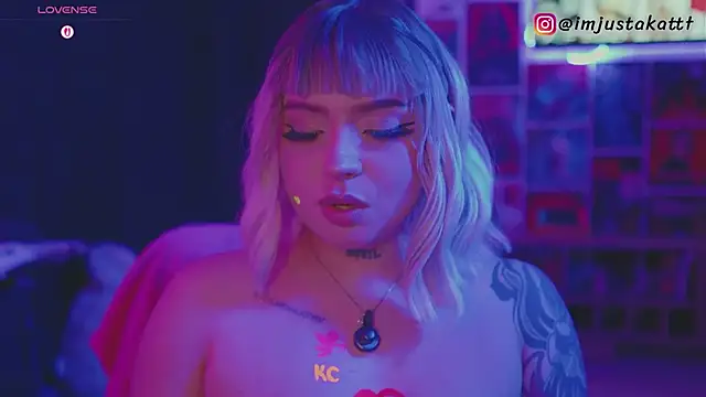 sensualkattt online show from May 2026 11:03:03 PM