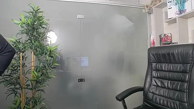 BustyAllyy online show from February 2026 07:21:02 PM