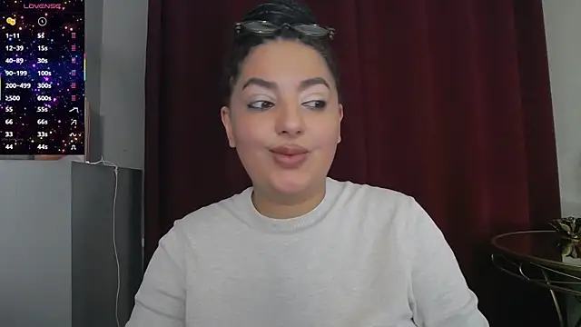 Snapshot of BustyAllyy chatting on October 2025 05:00:02 PM BustyAllyy online show from October 2025 05:00:02 PM