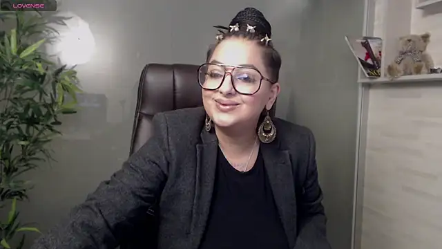 Snapshot of BustyAllyy chatting on March 2025 08:10:02 PM BustyAllyy online show from March 2025 08:10:02 PM