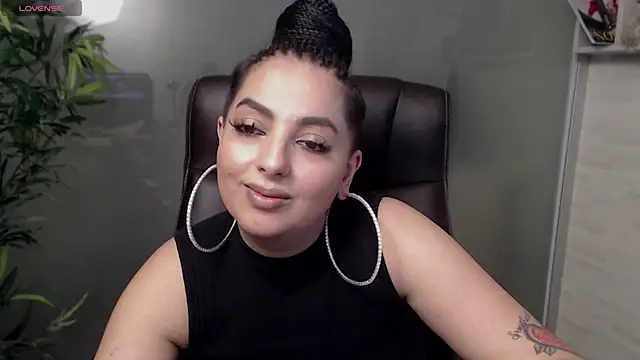 Snapshot of BustyAllyy chatting on March 2025 12:37:02 AM BustyAllyy online show from March 2025 12:37:02 AM