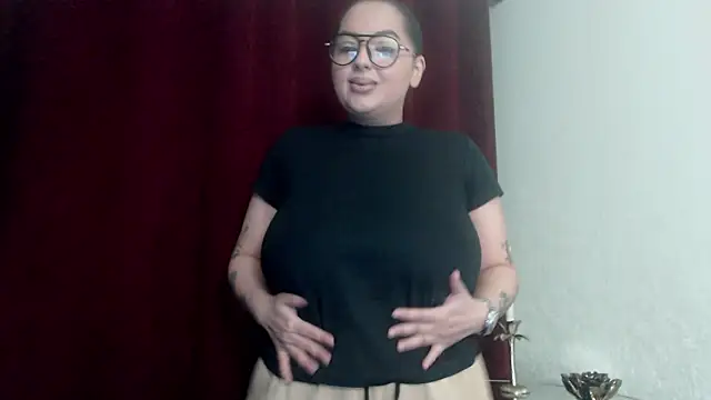 BustyAllyy online show from February 2026 08:28:01 PM