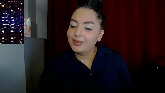 Snapshot of BustyAllyy chatting on October 2025 04:40:01 PM BustyAllyy online show from October 2025 04:40:01 PM