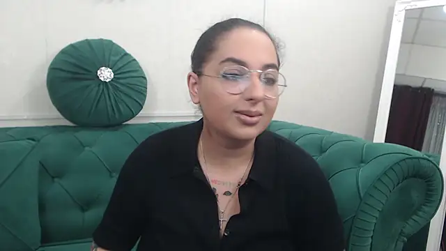 BustyAllyy online show from April 2026 01:39:02 PM