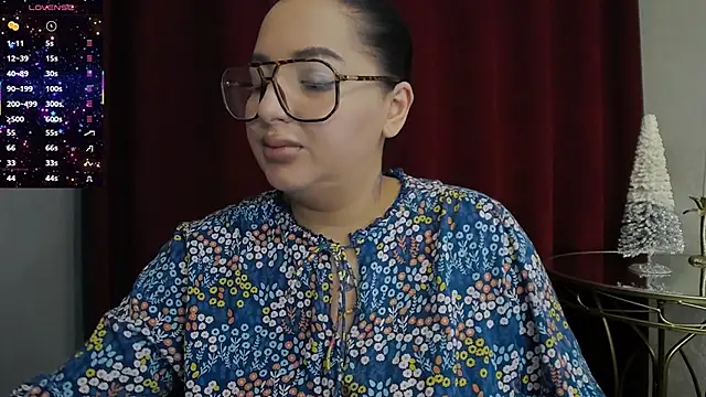 Snapshot of BustyAllyy chatting on November 2025 07:03:01 PM BustyAllyy online show from November 2025 07:03:01 PM