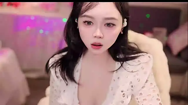 lilies-sweet online show from December 2025 02:49:02 PM