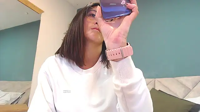 SharisWillian online show from February 2026 03:36:01 AM