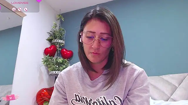 SharisWillian online show from March 2025 07:09:01 AM