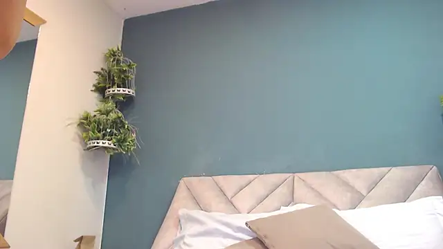 SharisWillian online show from March 2026 03:38:01 AM