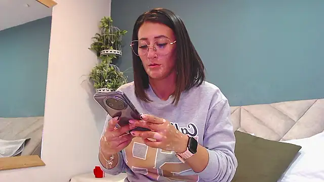 SharisWillian online show from January 2026 03:43:01 AM