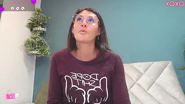 SharisWillian online show from October 2025 04:11:01 AM