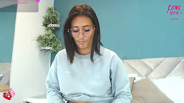 SharisWillian online show from May 2026 03:47:02 AM