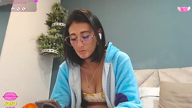 SharisWillian online show from April 2026 03:58:02 PM