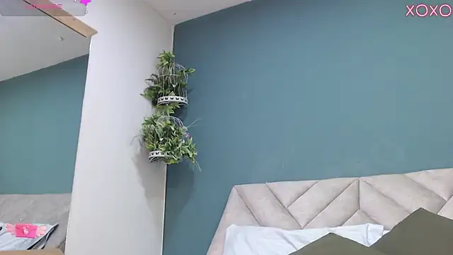 SharisWillian online show from October 2025 04:02:02 AM