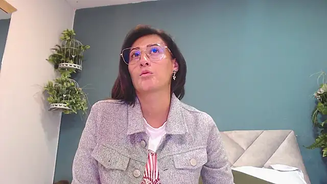 SharisWillian online show from December 2025 03:40:02 AM