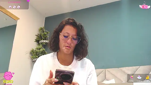 SharisWillian online show from April 2026 03:56:01 AM