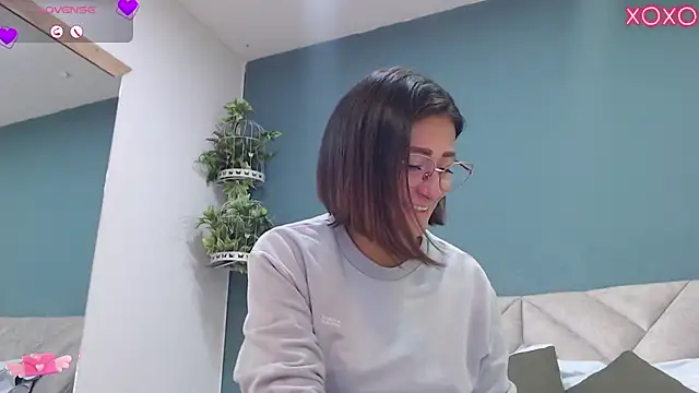 SharisWillian online show from September 2025 03:57:01 AM