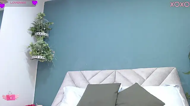 SharisWillian online show from September 2025 03:45:01 AM