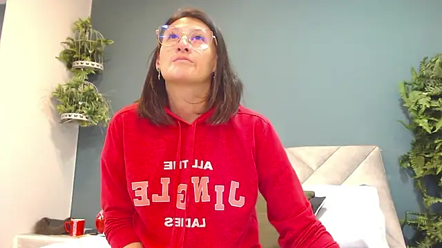 SharisWillian online show from February 2026 03:49:01 AM