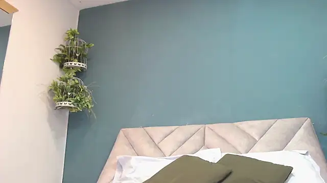 SharisWillian online show from December 2025 03:29:02 AM