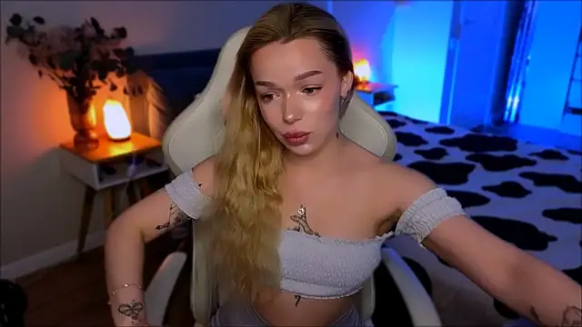 Lily Yin online show from July 2026 06:02:01 AM