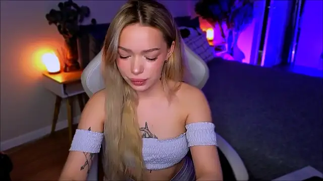 Lily Yin online show from March 2026 05:56:01 AM