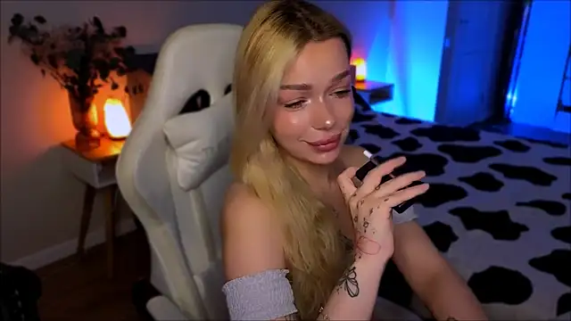 Lily Yin online show from July 2026 06:47:02 AM