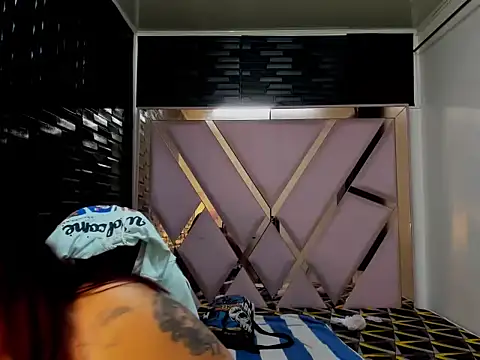 DaianaLutz online show from November 2025 01:36:02 PM