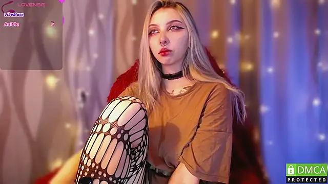 JustMeowGirl online show from March 2025 04:04:01 AM